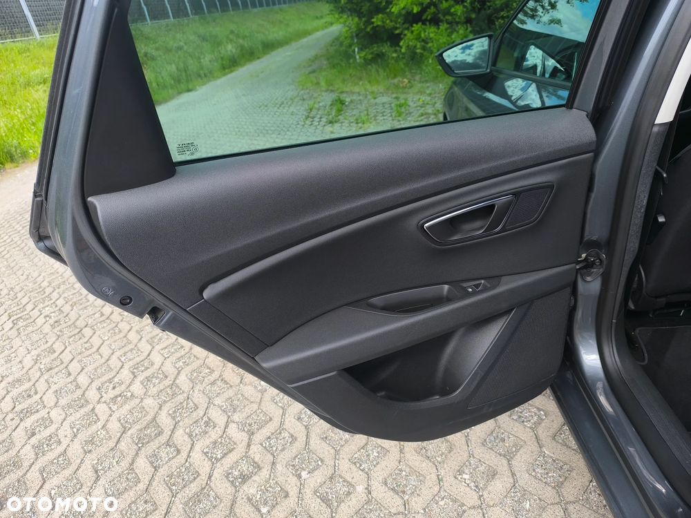 Seat Leon 1.4 EcoTSI FR Black S&S - 24