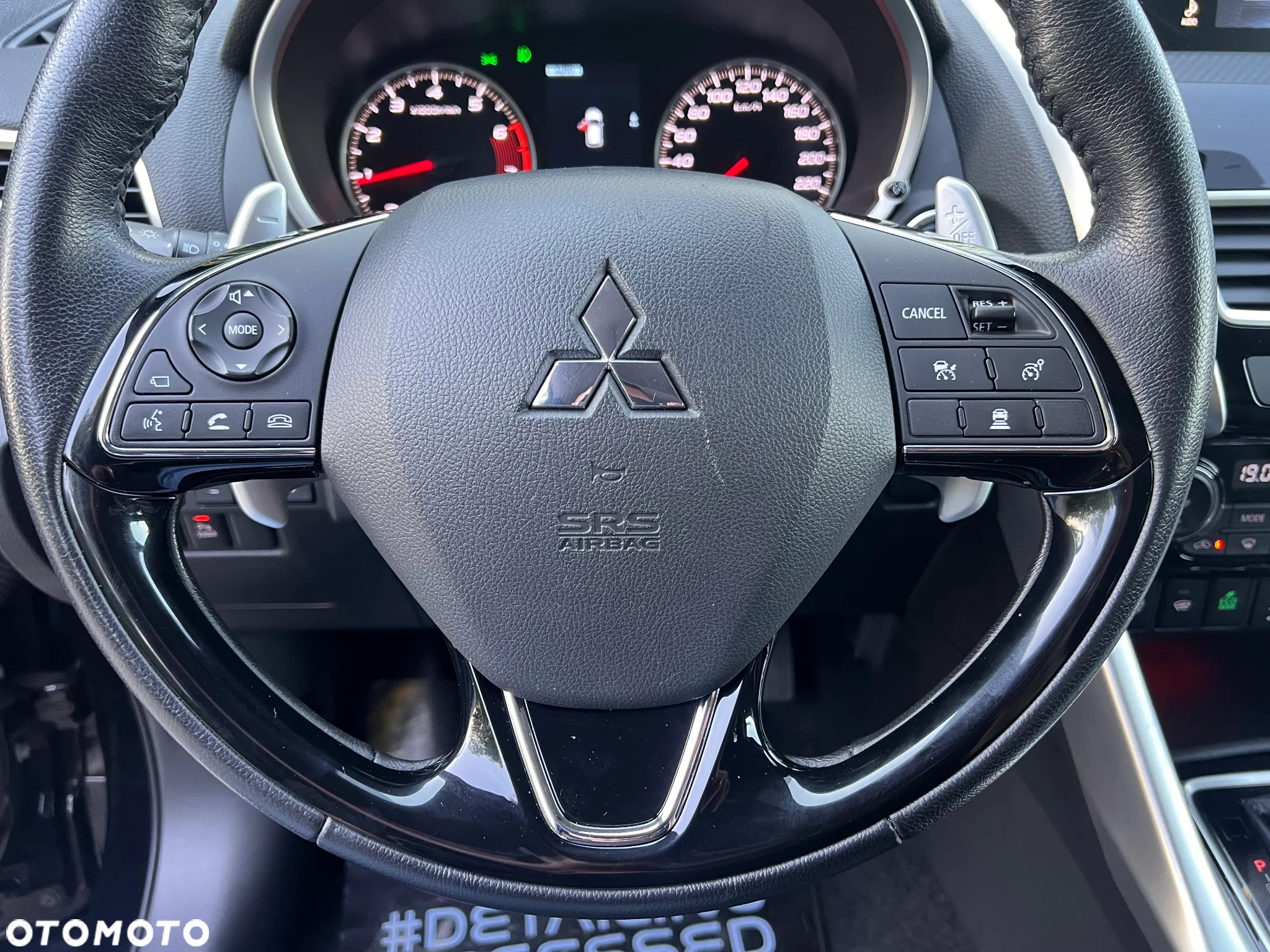 Mitsubishi Eclipse Cross 1.5 T Intense Plus CVT 4WD - 28