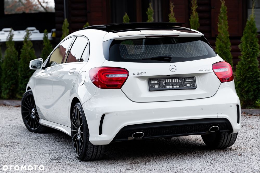 Mercedes-Benz Klasa A 250 4Matic 7G-DCT AMG Line - 12