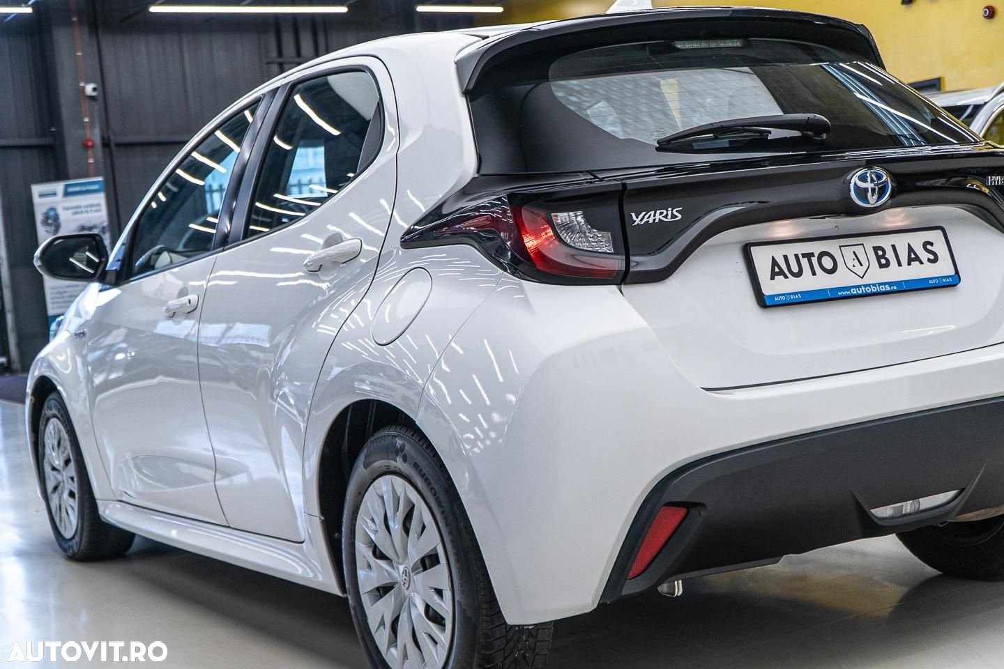 Toyota Yaris 1.5 VVT-i HSD Dynamic - 32