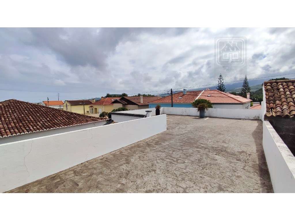 VENDA de VIVENDA - MORADIA com garagem, jardim e quintal - Santa Bá... - Grande imagem: 4/60