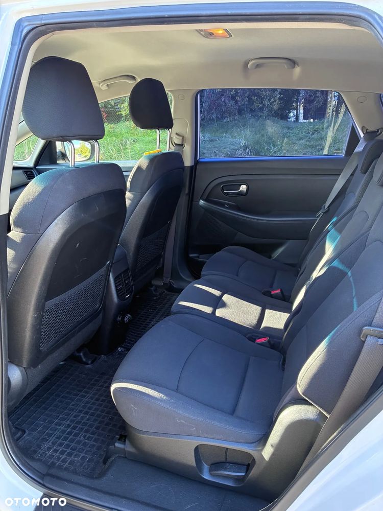 Kia Carens 1.6 GDI M - 10