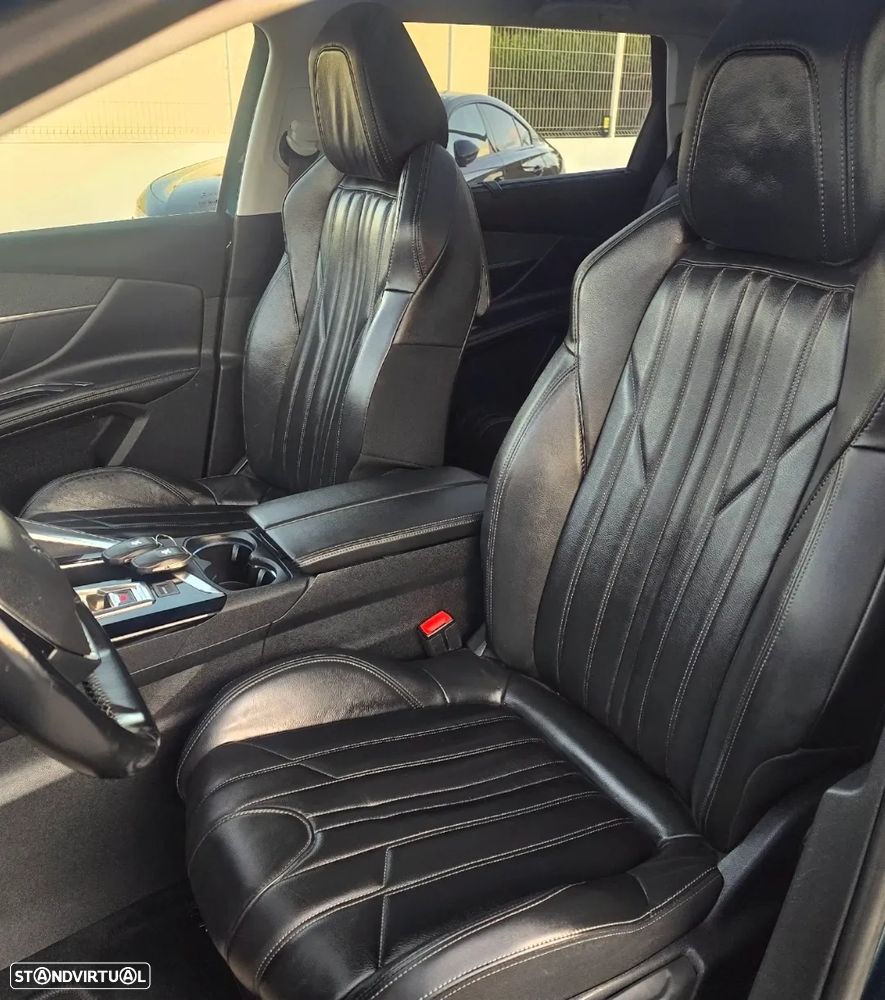 Peugeot 5008 1.5 BlueHDi Allure Pack EAT8 - 17