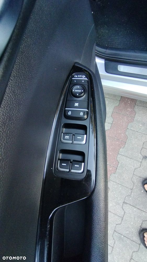 Kia K5 - 18
