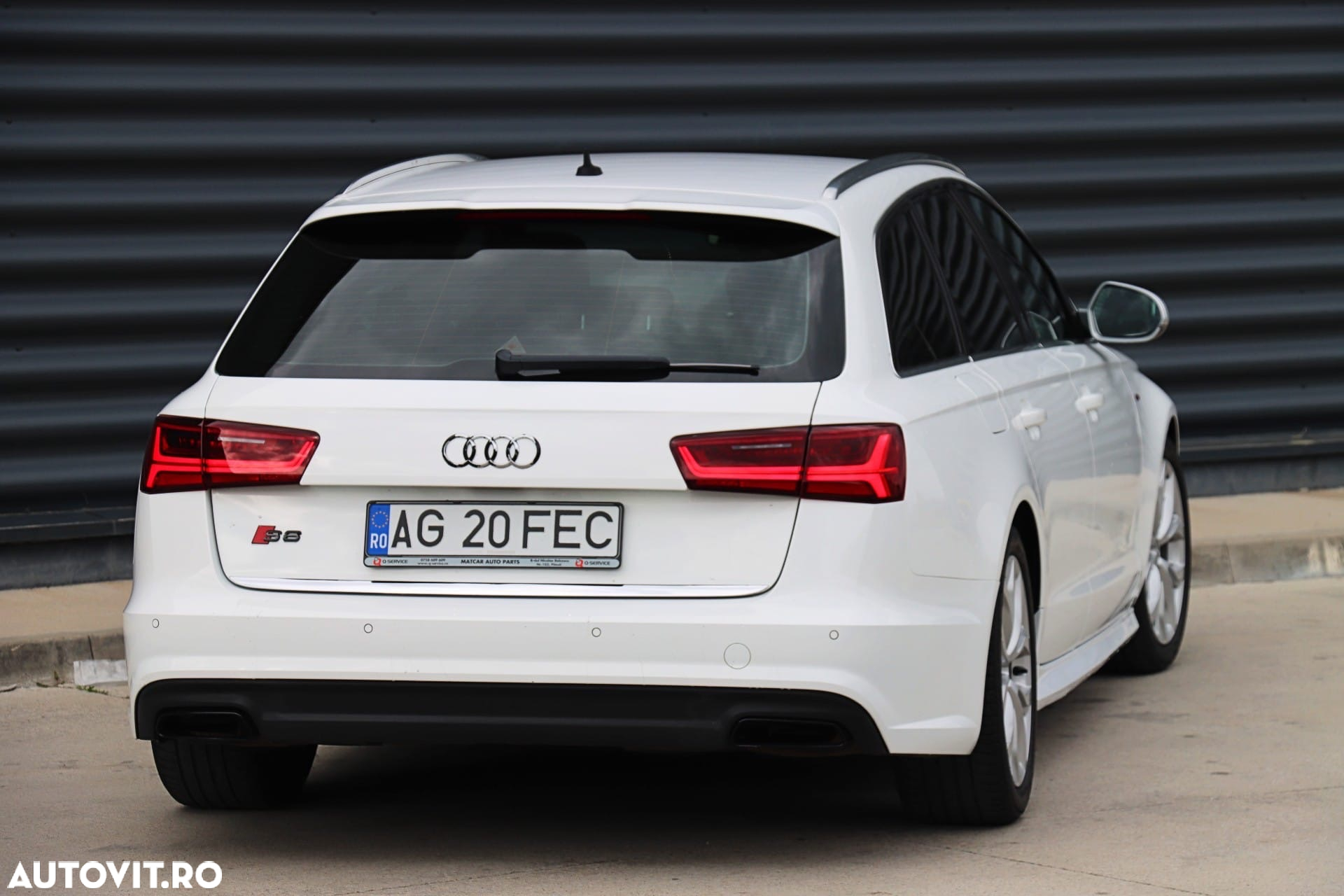 Audi A6 Avant 3.0 TDI quattro S tronic - 13
