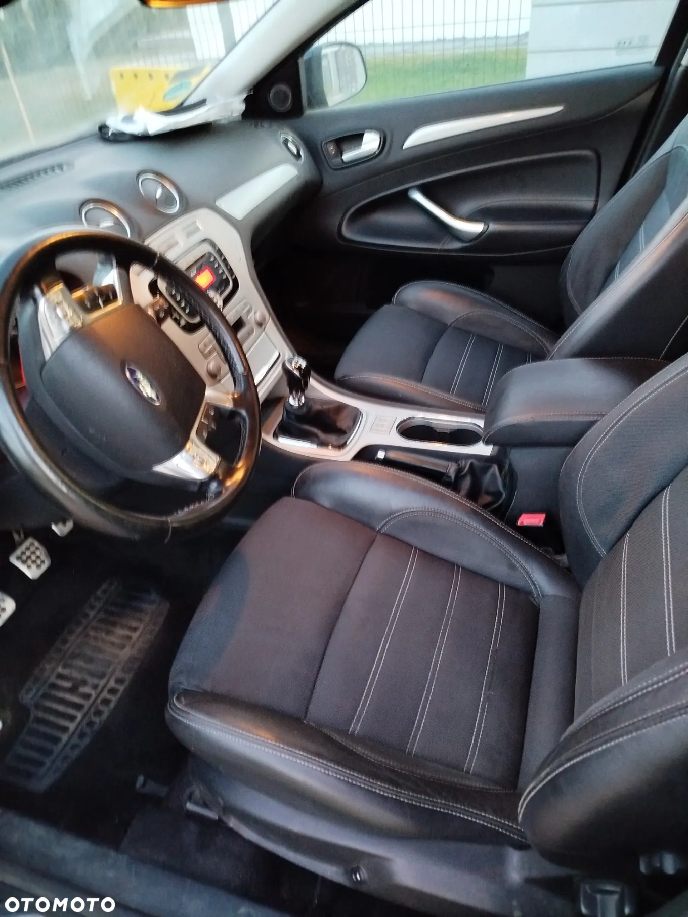 Ford Mondeo 2.0 TDCi Ambiente - 8