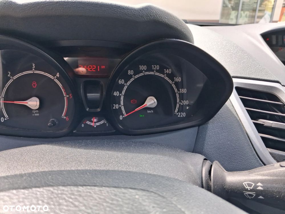 Ford Fiesta 1.4 TDCi Ghia - 15