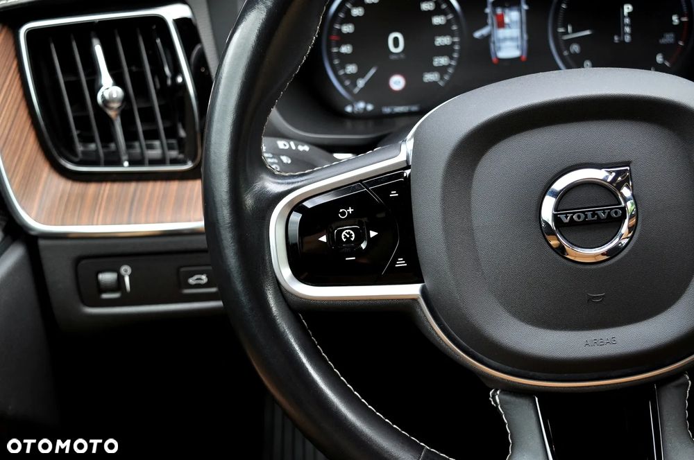Volvo XC 60 D4 Inscription - 36