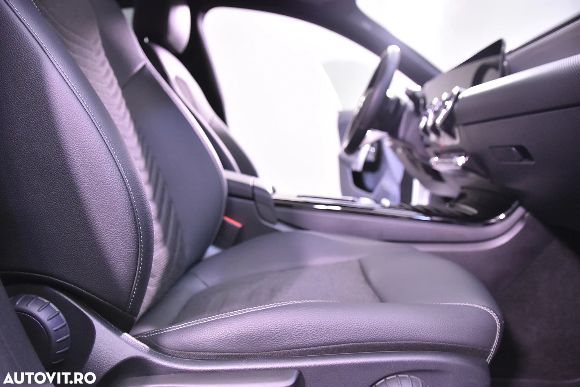 Mercedes-Benz CLA 220 MHEV 4MATIC Coupe - 11