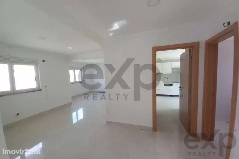 Moradia - Foros da Amora - Grande imagem: 3/33