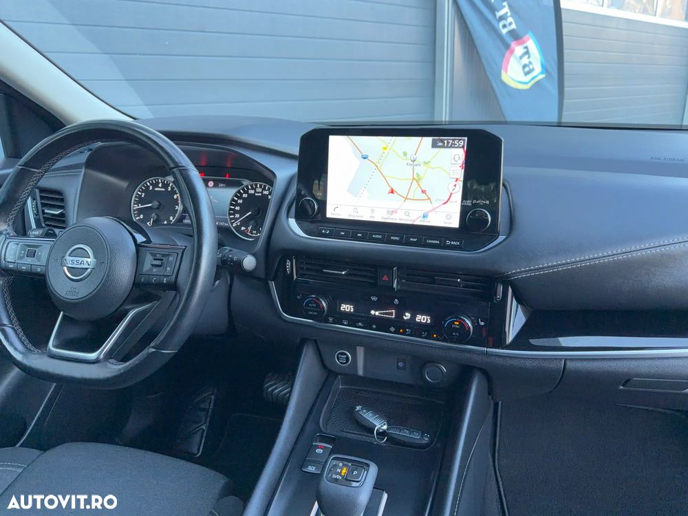 Nissan Qashqai - 25