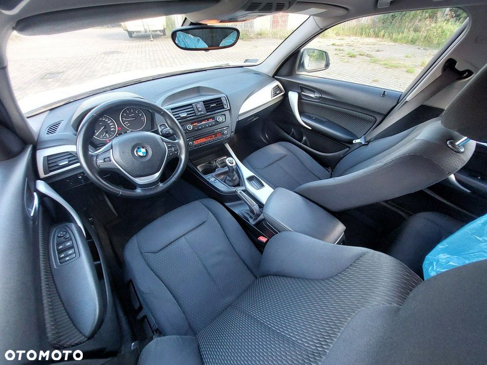 BMW Seria 1 114i - 6