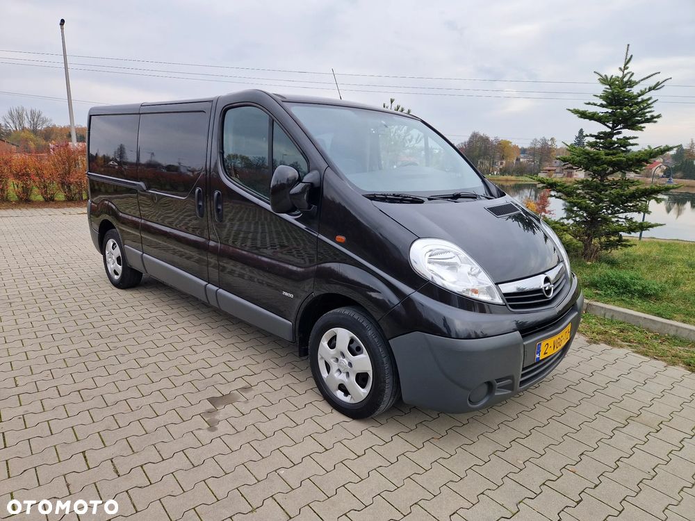 Opel Vivaro - 1