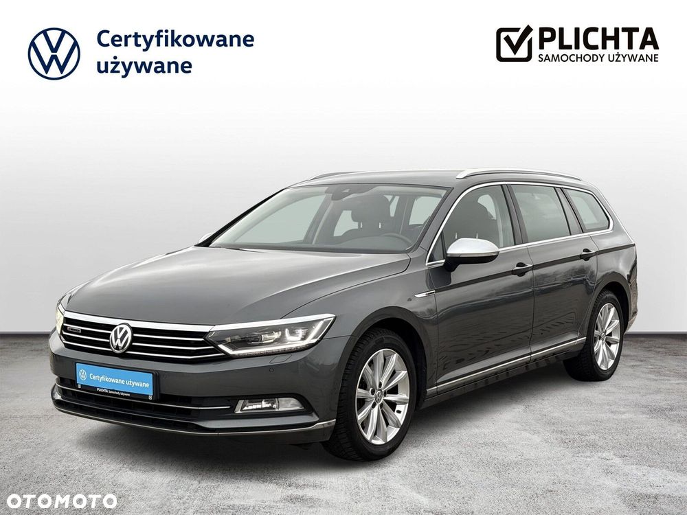 Volkswagen Passat - 1