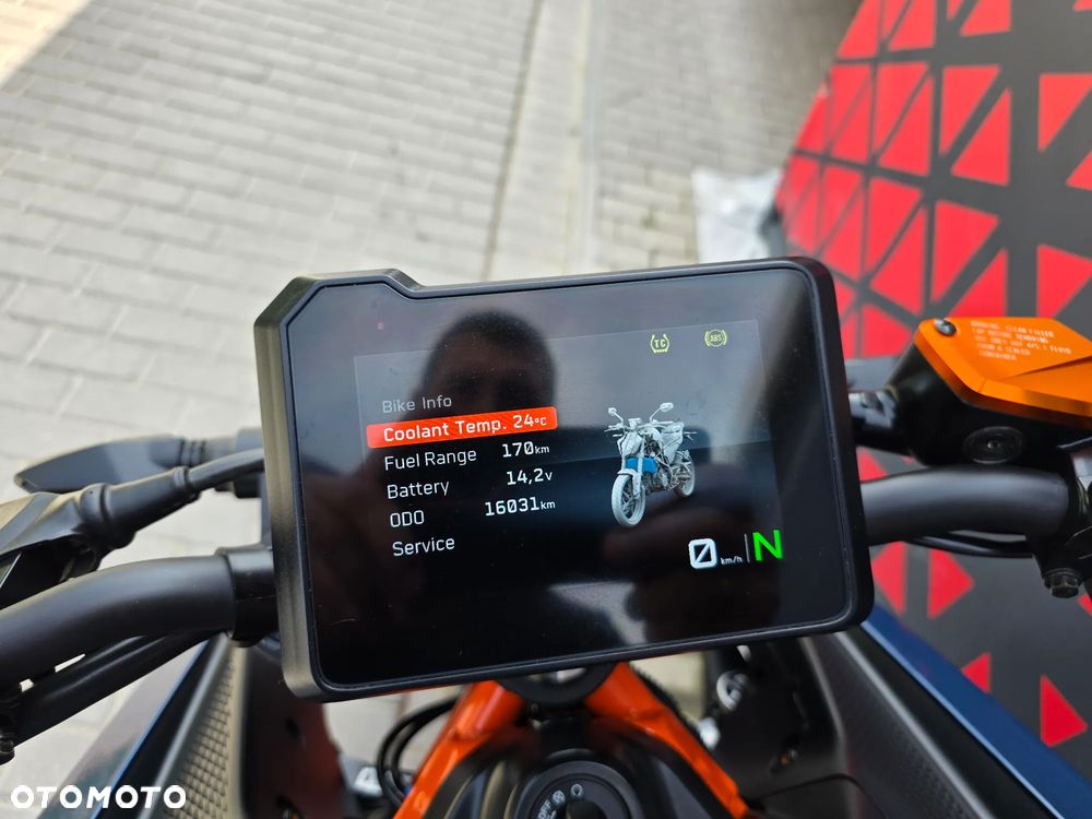 KTM Duke 390 - 17