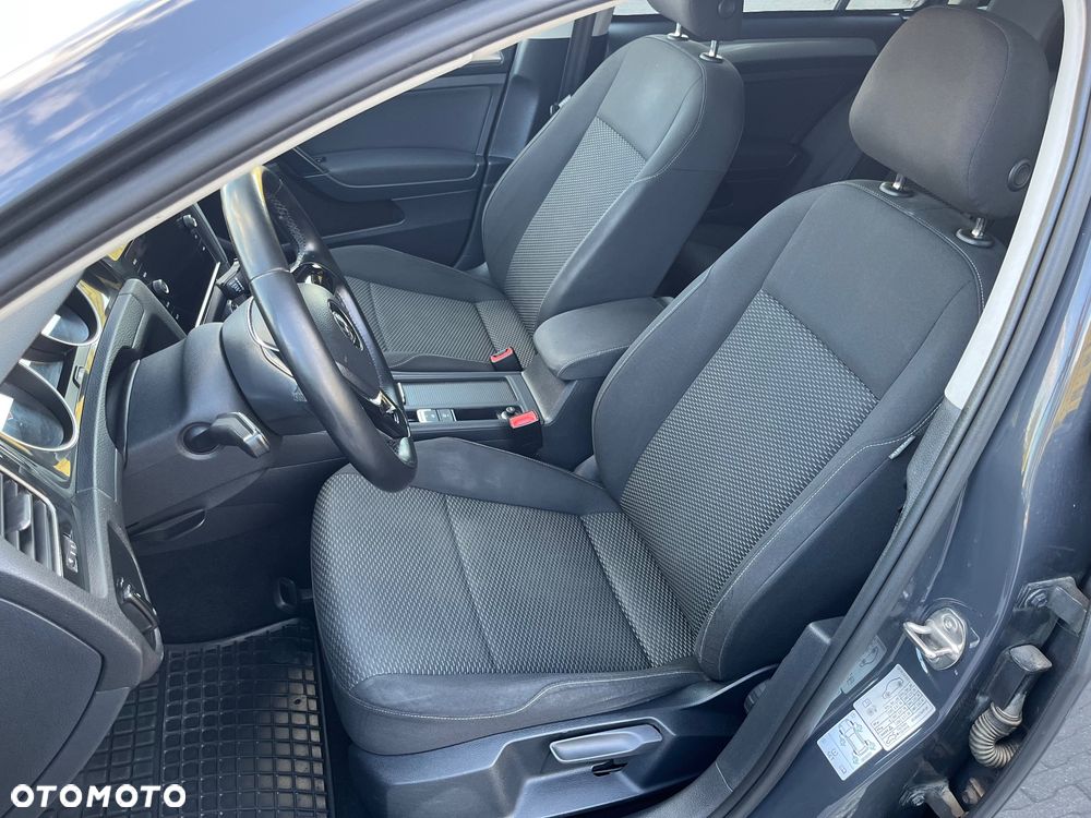 Volkswagen Golf 1.0 TSI BMT Trendline - 10