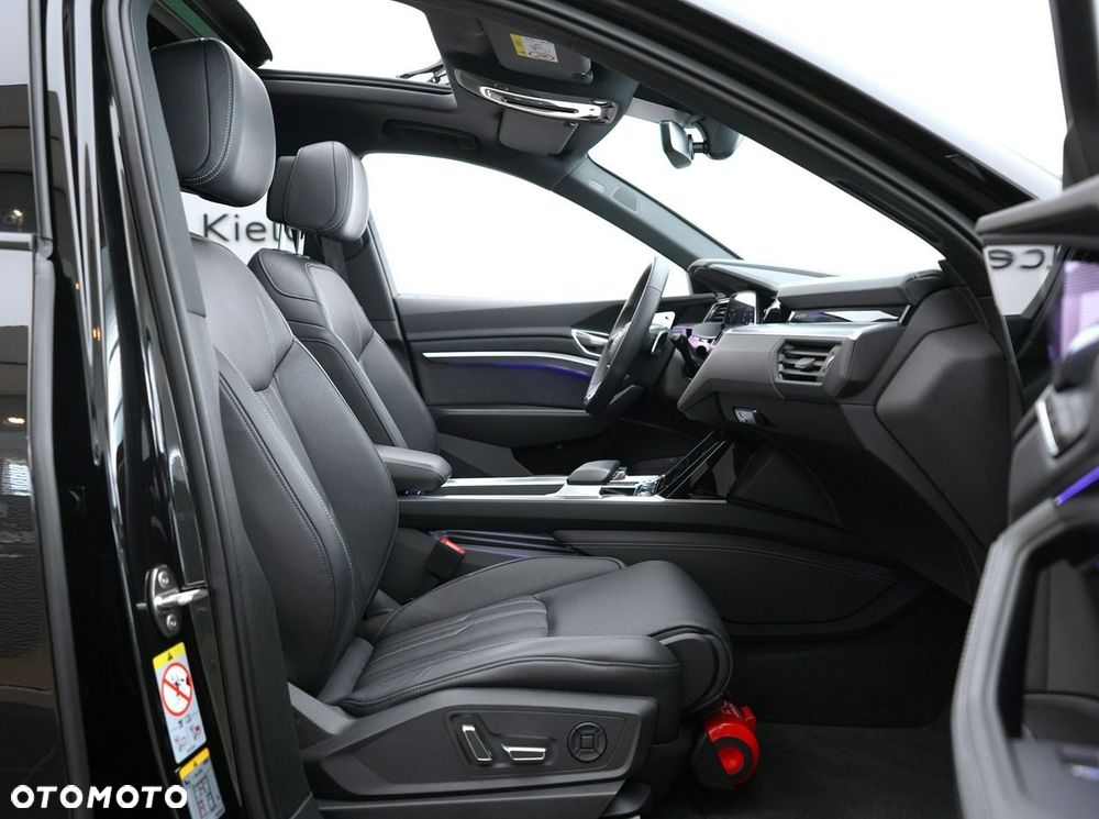 Audi SQ8 e-tron - 29
