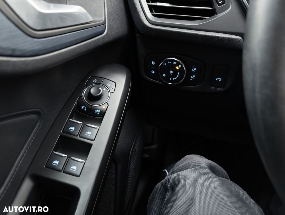 Ford Focus 1.5 EcoBlue 8AT Active - 13