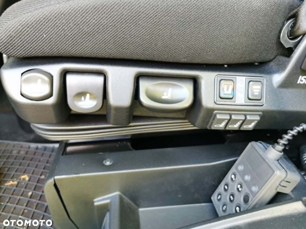 Iveco Eurocargo 280KM, 21 palety, Winda - 21