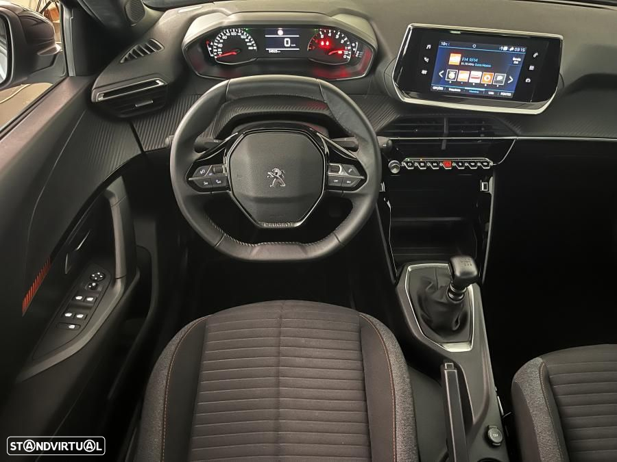 Peugeot 2008 1.2 PureTech Active Pack - 27