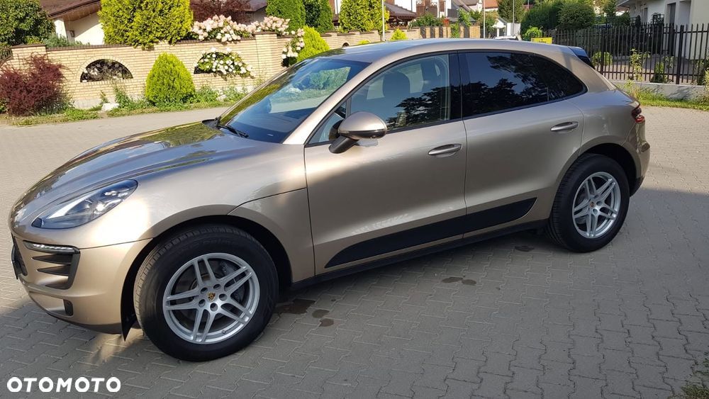 Porsche Macan - 1