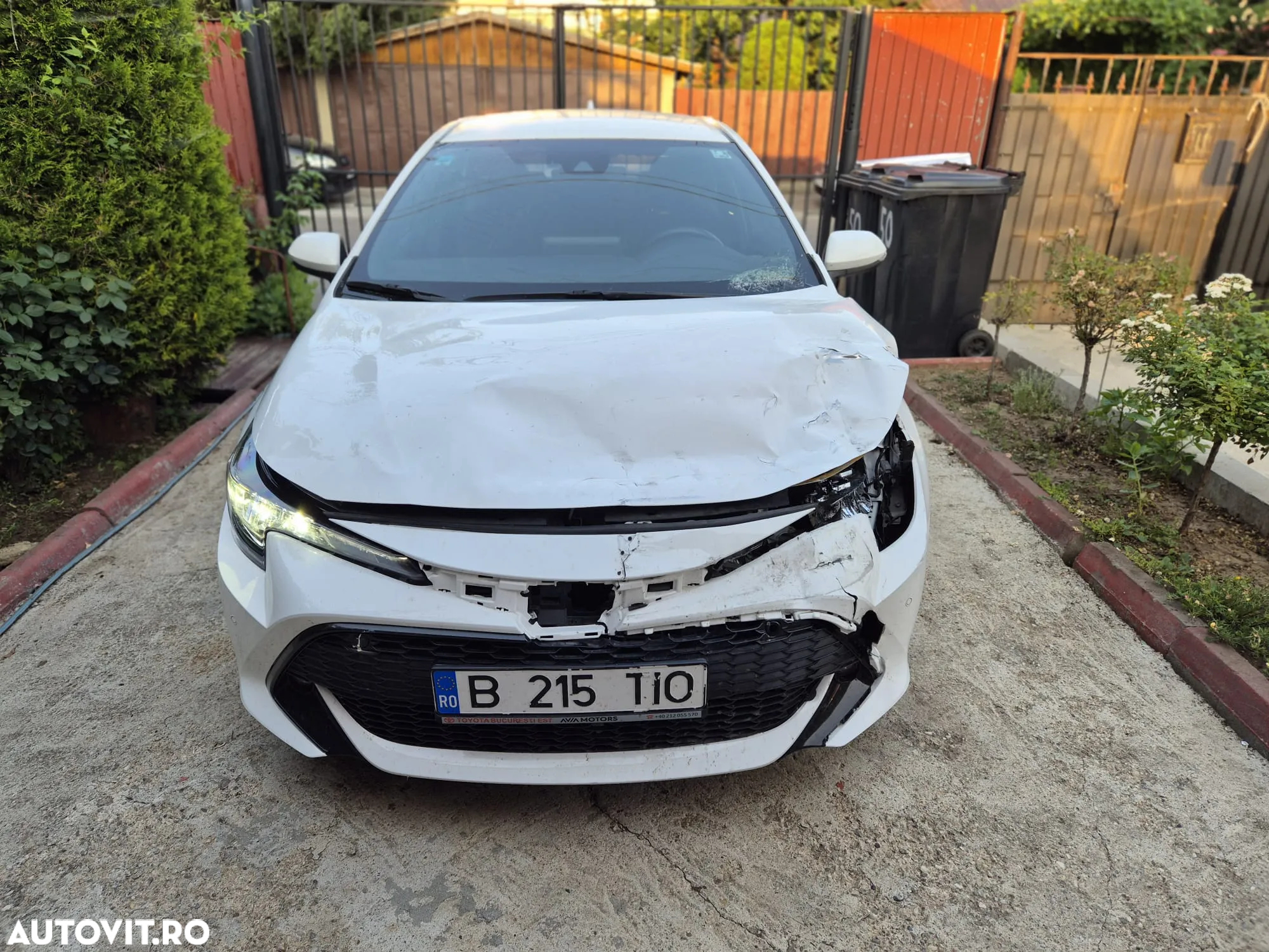 Toyota Corolla - 2
