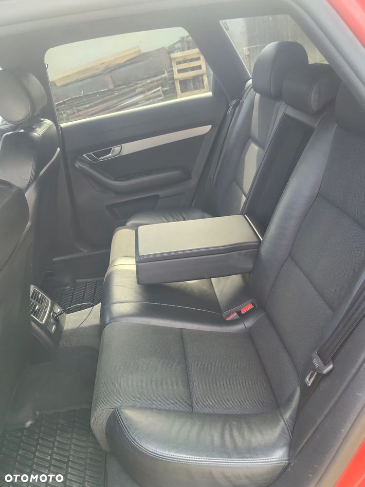 Audi A6 Avant 2.4 quattro - 12
