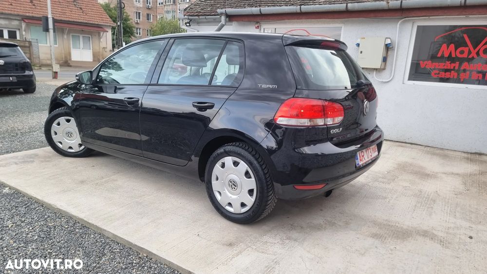 Volkswagen Golf 1.6 TDI DPF BlueMotion Technology DSG move - 4