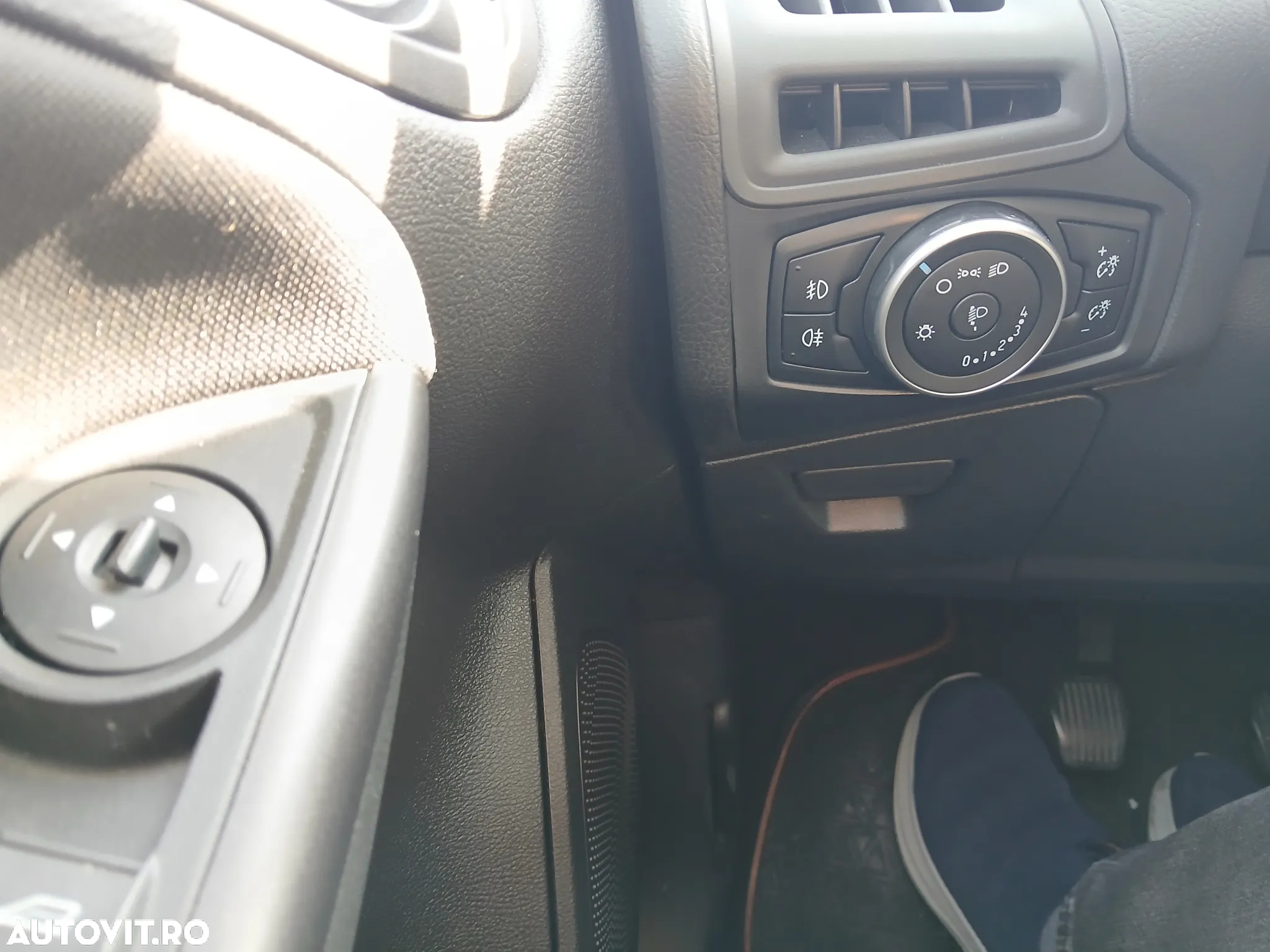 Ford Focus 1.0 EcoBoost Trend - 9