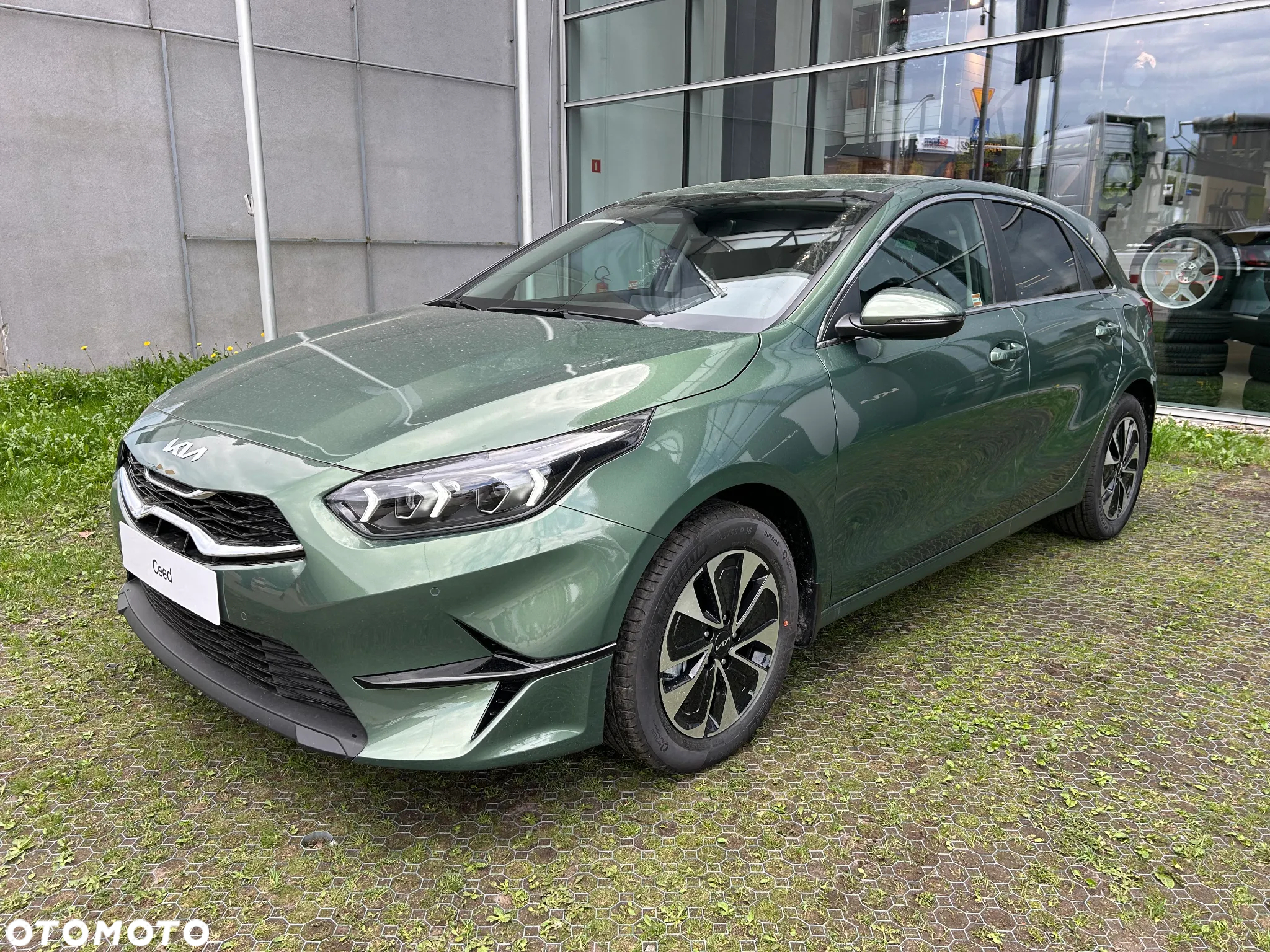 Kia Ceed 1.5 T-GDI Tribute DCT - 3
