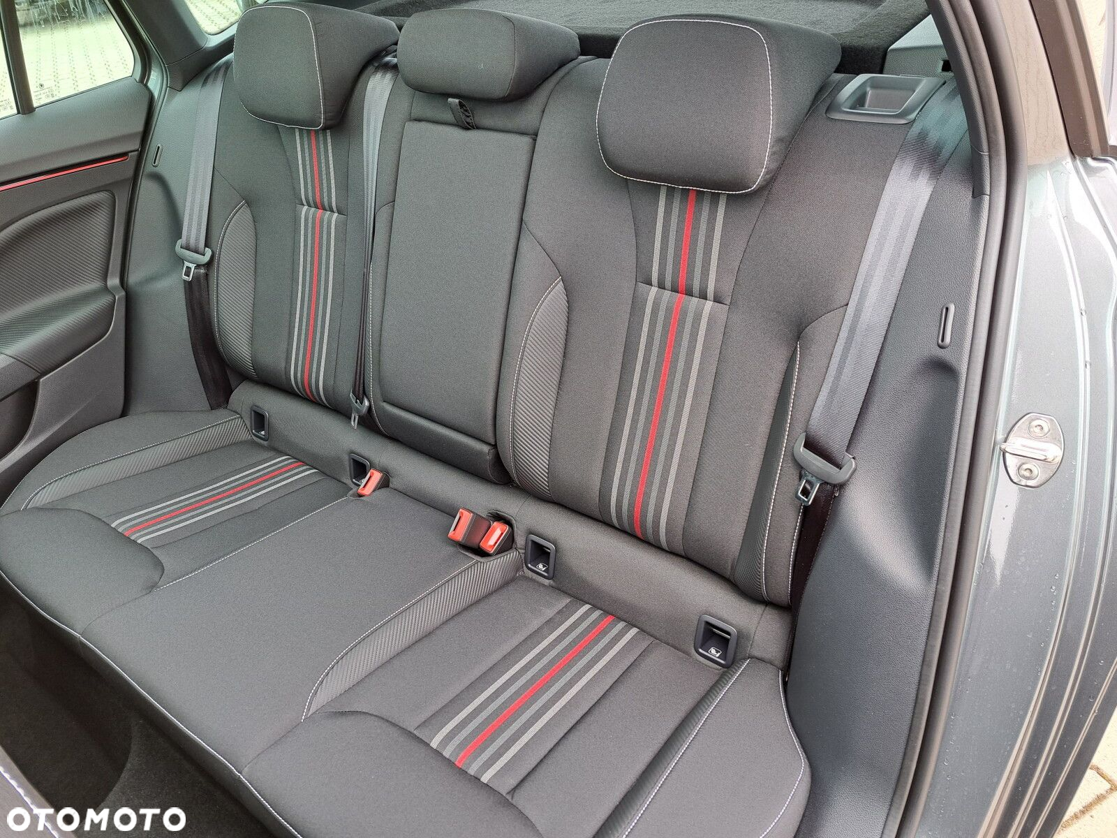 Skoda Kamiq 1.0 TSI Monte Carlo DSG - 33