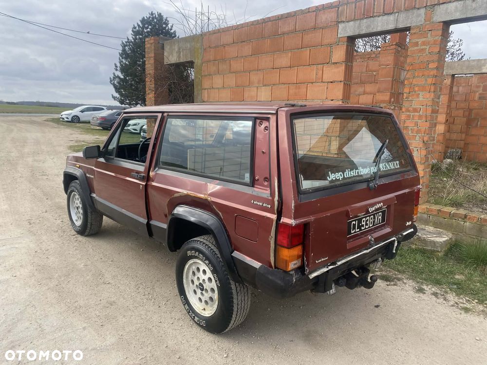 Jeep Cherokee - 11
