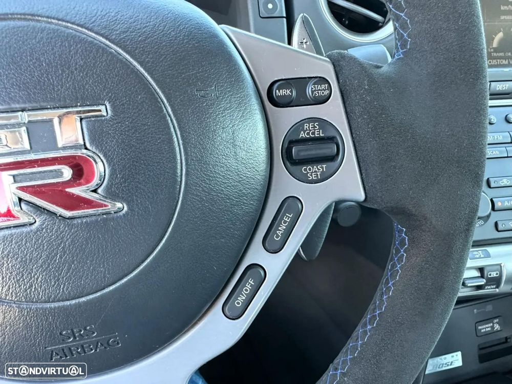 Nissan GT-R - 18