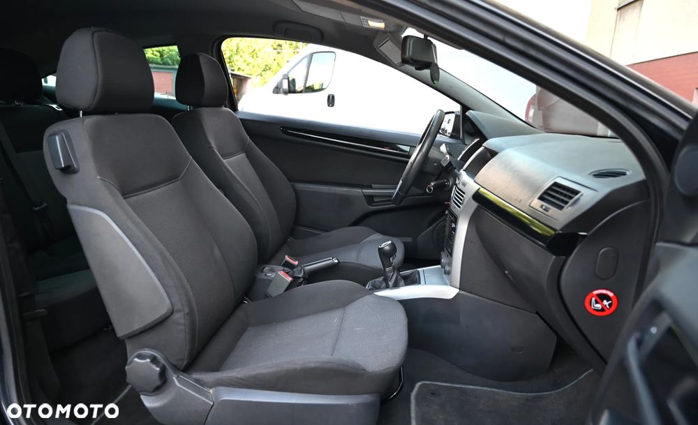 Opel Astra - 35