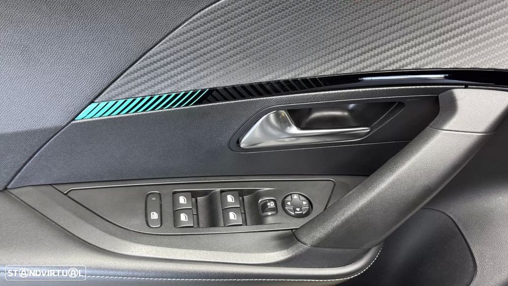 Peugeot 2008 1.2 PureTech Allure Pack - 34