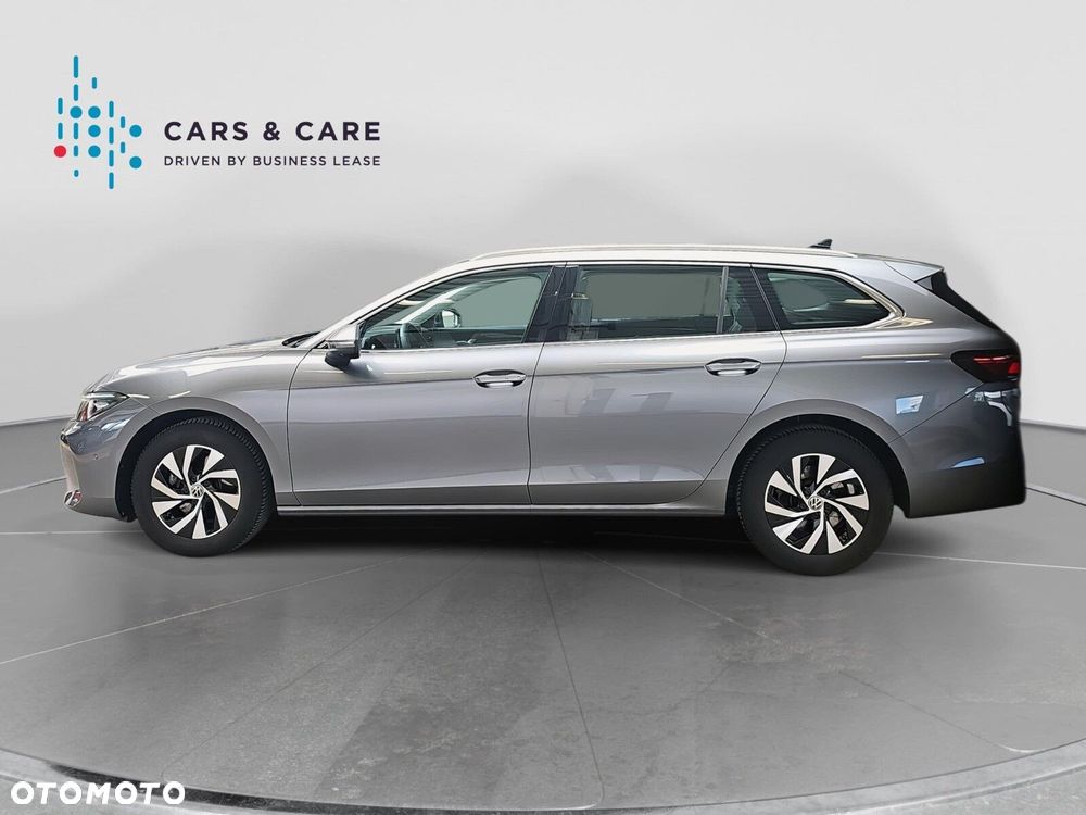 Volkswagen Passat - 25
