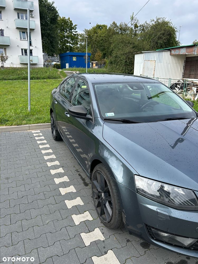 Skoda Octavia 2.0 TDI Style DSG - 3
