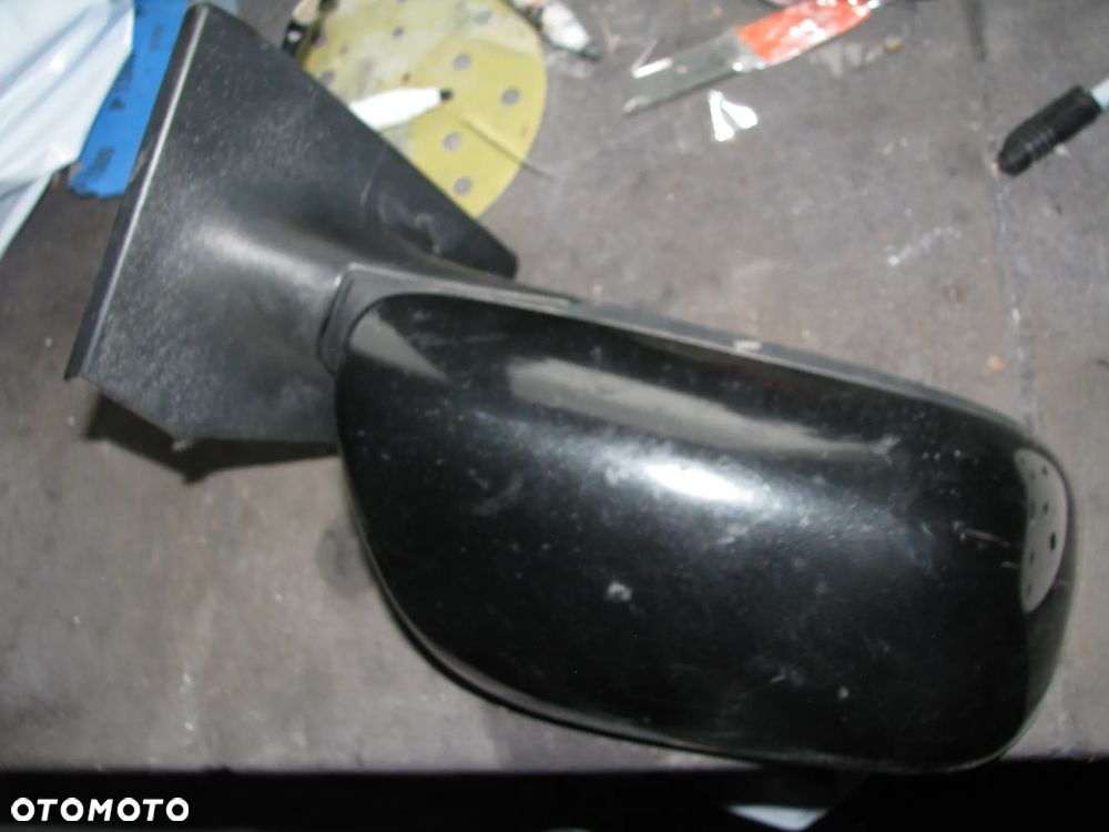 LUSTERKO PRAWE Elektryczne TOYOTA YARIS 2 II 5 PIN 209 - 2