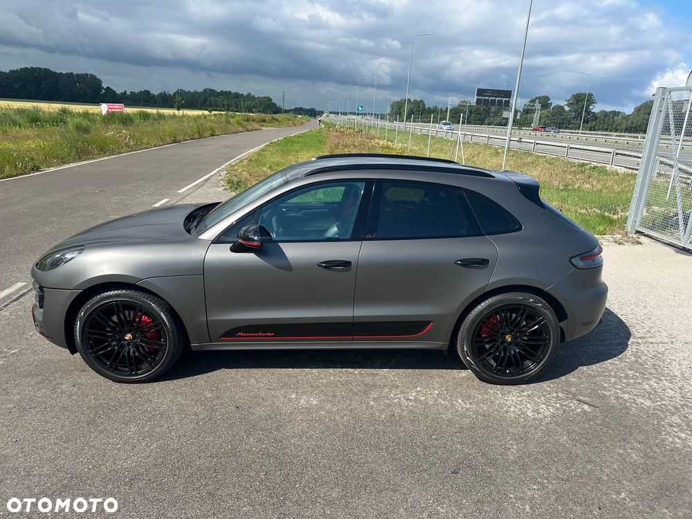 Porsche Macan Turbo PDK - 11