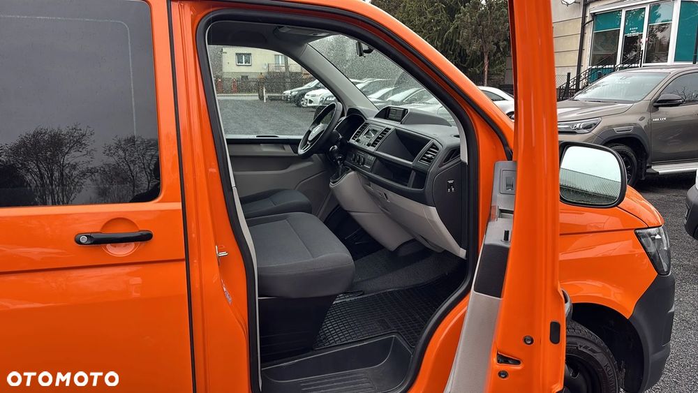 Volkswagen Transporter - 17