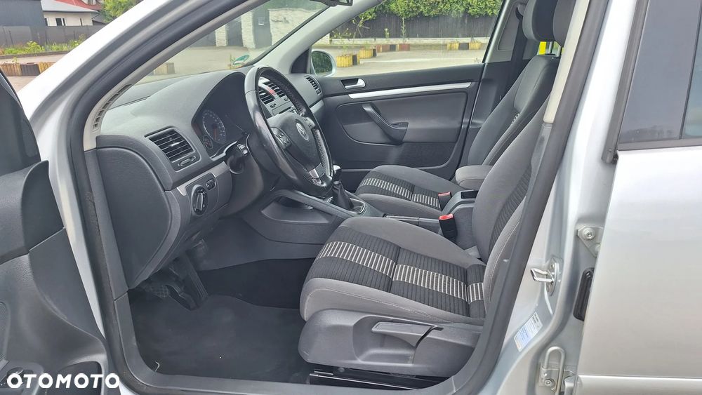 Volkswagen Golf 1.6 Trendline - 5