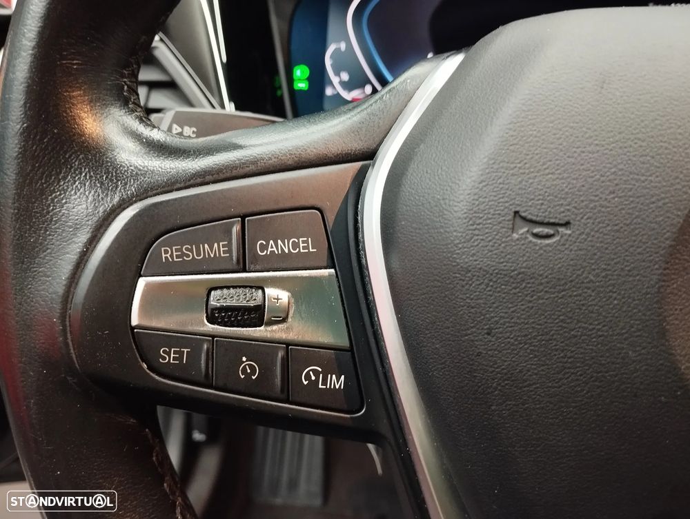 BMW 330 e Line Sport Auto - 23