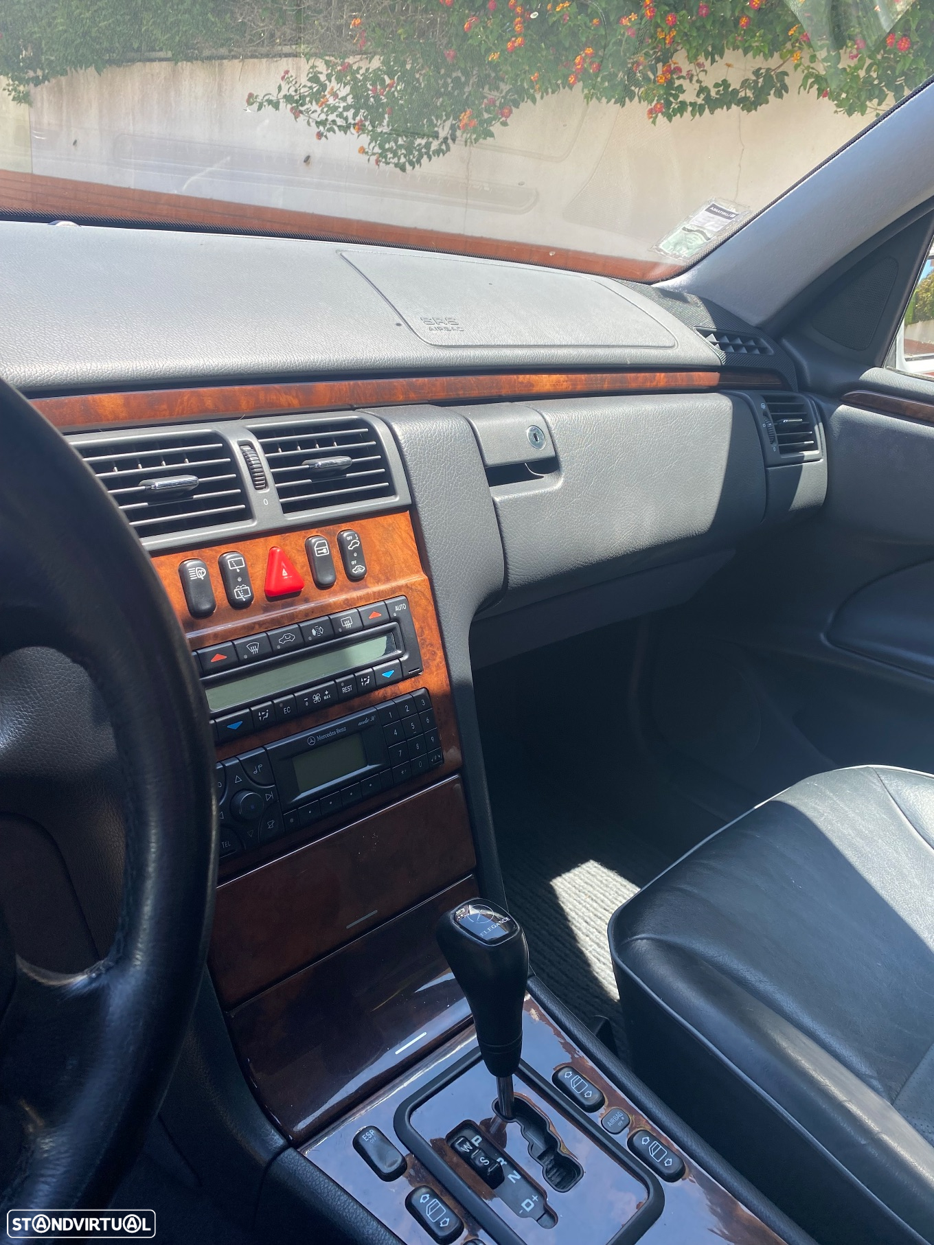 Mercedes-Benz E 320 - 10