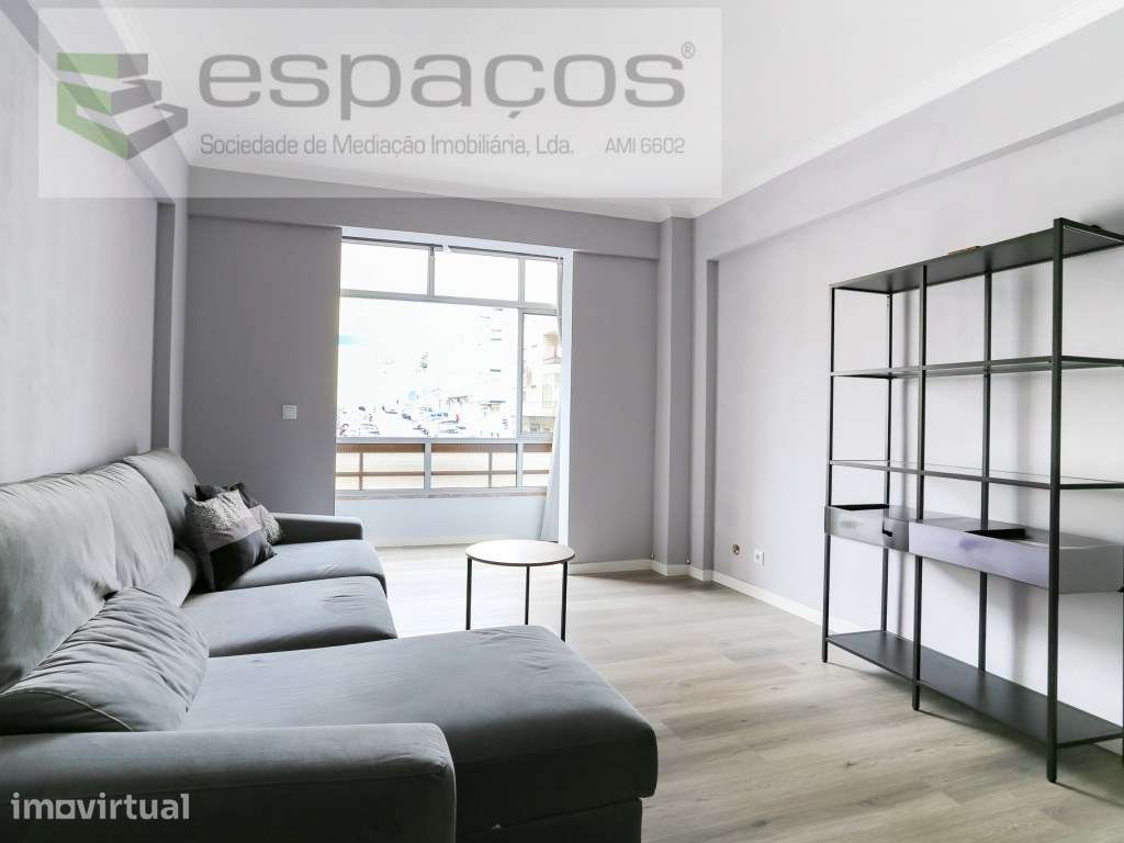 Apartamento T1 remodelado em Queluz - Grande imagem: 2/14