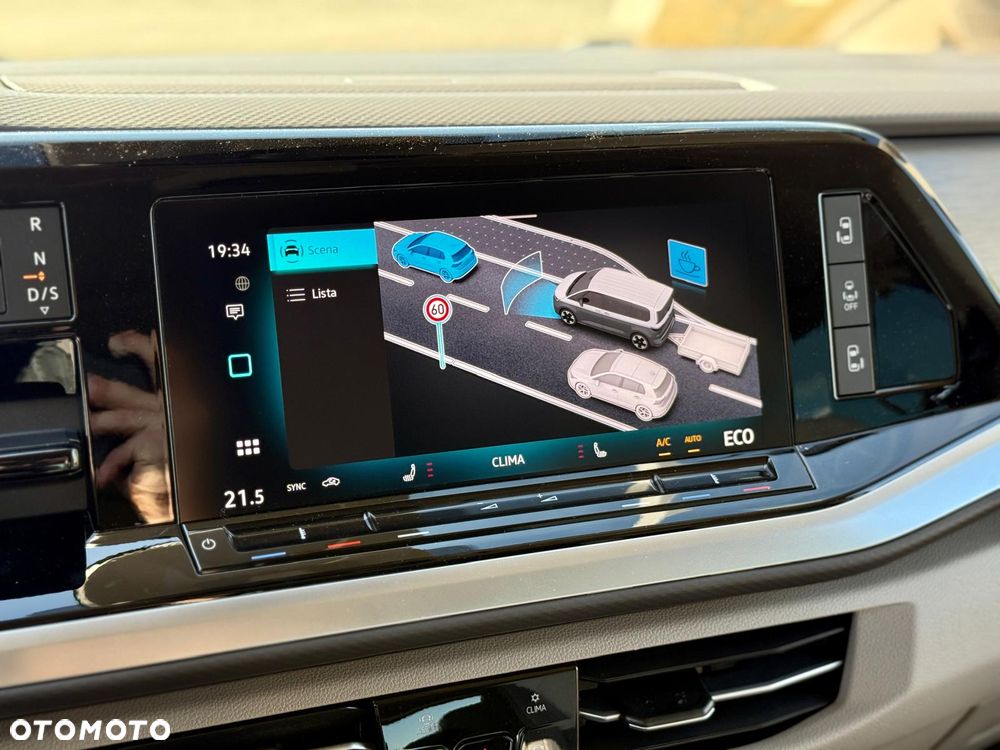 Volkswagen Multivan 1.5 eHybrid PHEV 180kW 4Motion L2 Edition DSG - 34