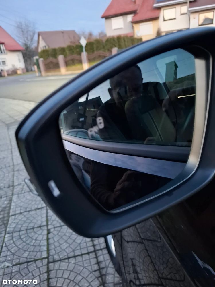 Volkswagen T-Roc 1.5 TSI ACT OPF IQ.DRIVE - 26