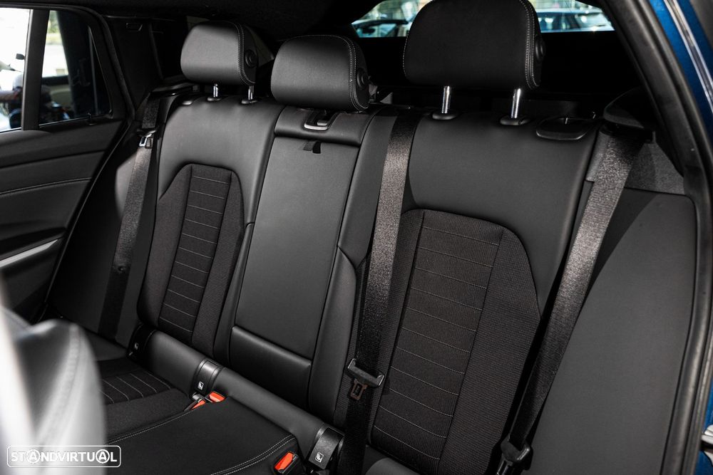BMW 320 e Corporate Edition Auto - 28