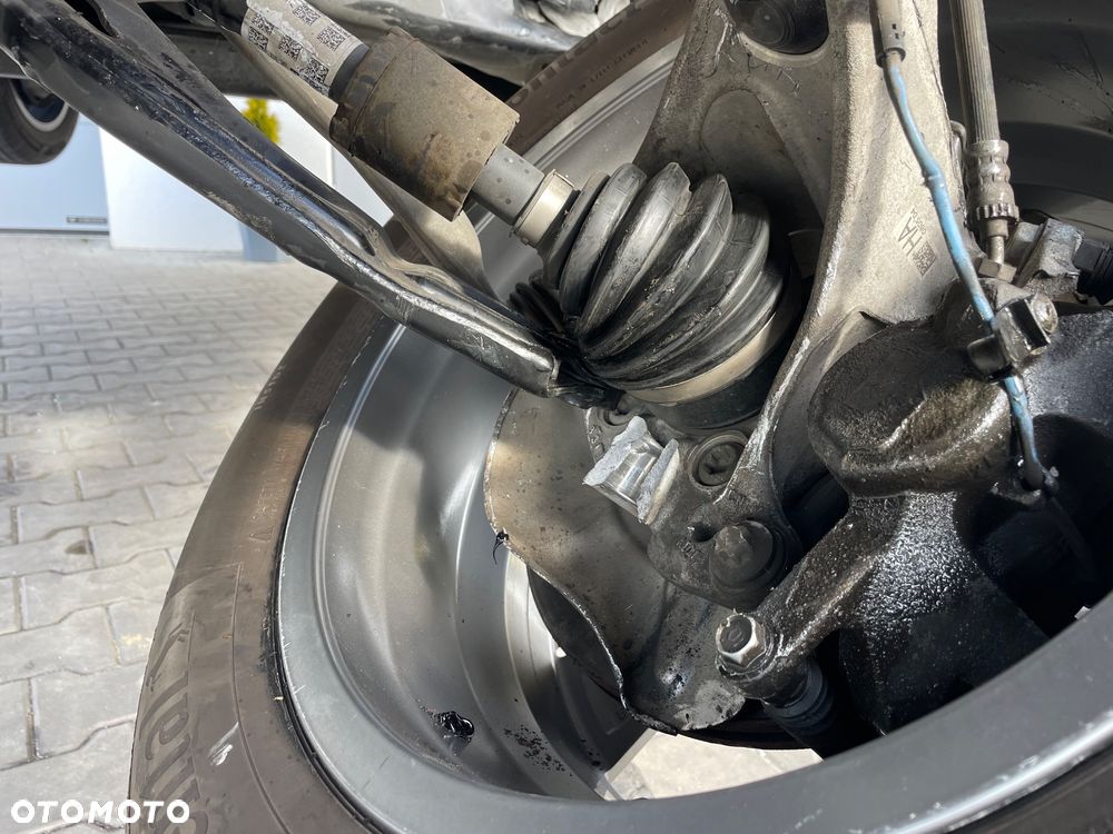 BMW X1 sDrive18i xLine - 10