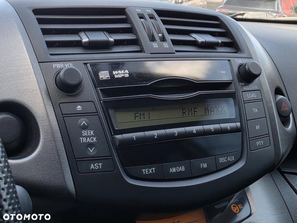 Toyota RAV4 - 33