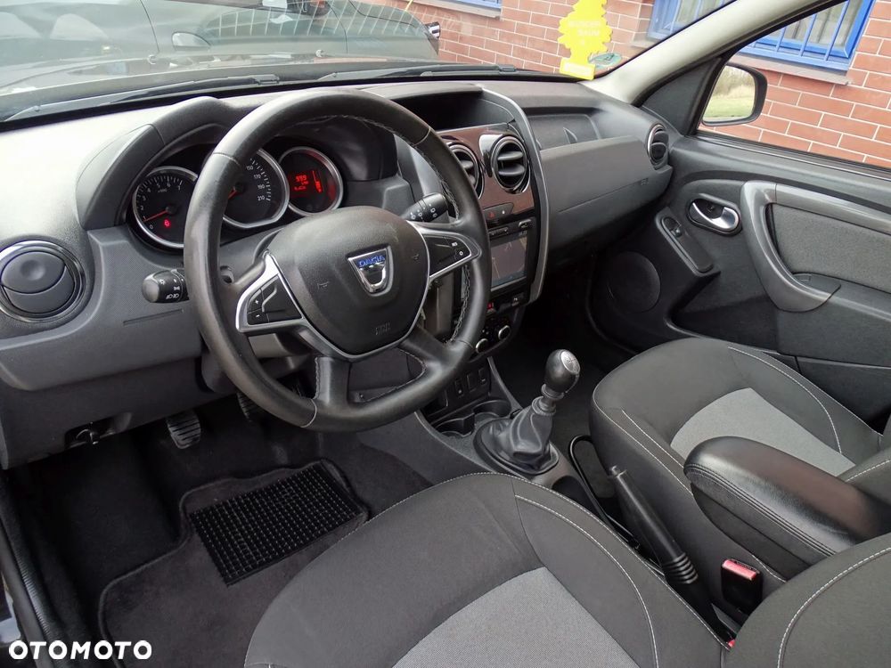 Dacia Duster 1.2 TCe Celebration - 18